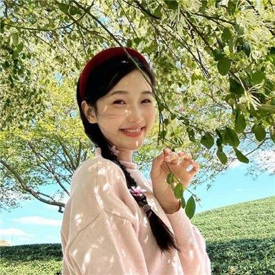 春色满梨园